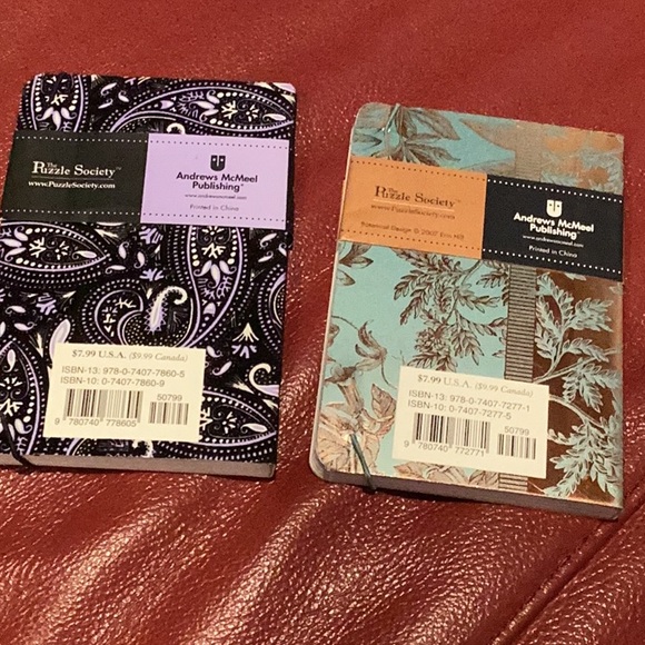 Lot of 2 puzzle books - Picture 4 of 4